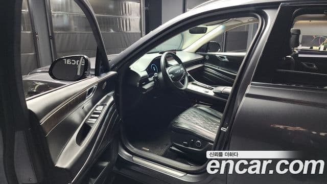 Genesis GV80 2020 — ფოტო 8/20