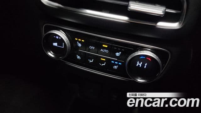 Genesis GV80 2020 — ფოტო 19/20