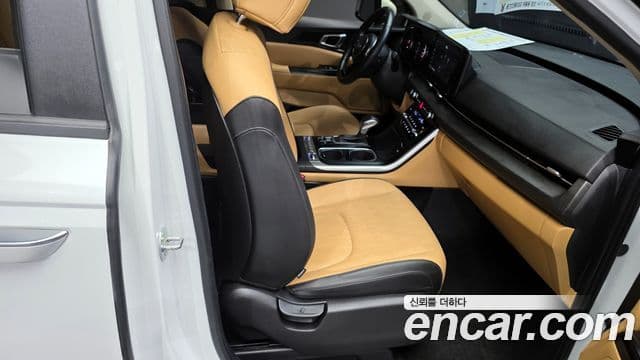 Kia Carnival 2022 — ფოტო 12/20