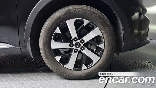 Kia Sorento 2021 — фото 5 из 20