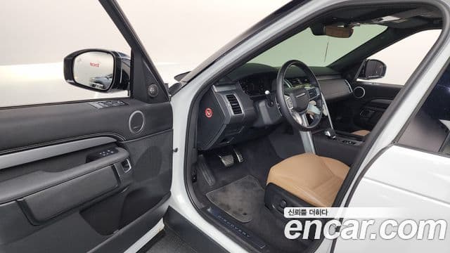 Land Rover Discovery 5 2024 — ფოტო 10/20