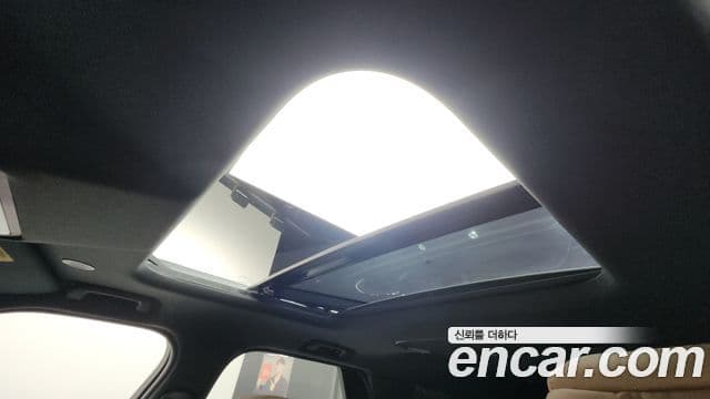Land Rover Discovery 5 2024 — ფოტო 18/20