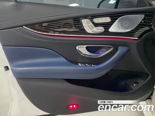 Mercedes-Benz CLS-Class 2022 — Photo 10/17