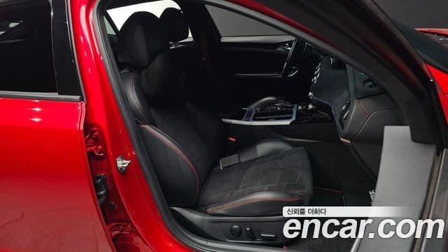 Kia Stinger 2020 — Şəkil 10/20