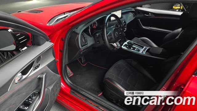 Kia Stinger 2020 — Şəkil 11/20