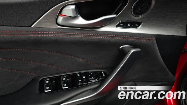 Kia Stinger 2020 — Şəkil 17/20