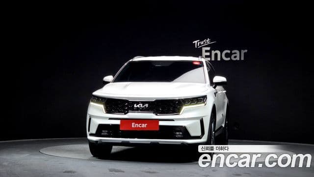 Kia Sorento 2023 — ფოტო 3/20