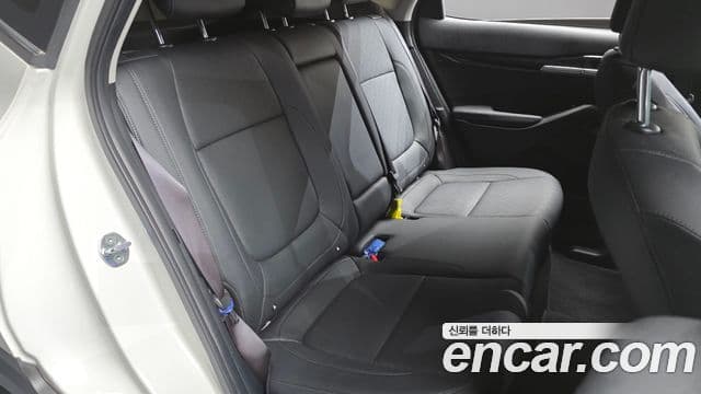 Kia Seltos 2022 — Şəkil 12/20