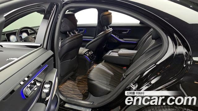 Mercedes-Benz S-Class 2025 — ფოტო 11/20
