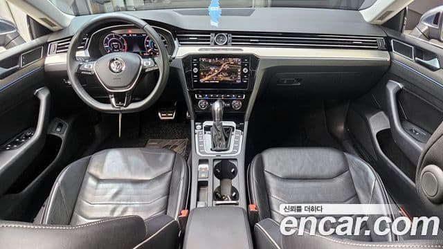 Volkswagen Arteon 2018 — ფოტო 7/20