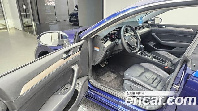 Volkswagen Arteon 2018 — ფოტო 10/20