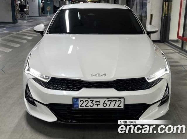 Kia K5 2023 — ფოტო 16/16