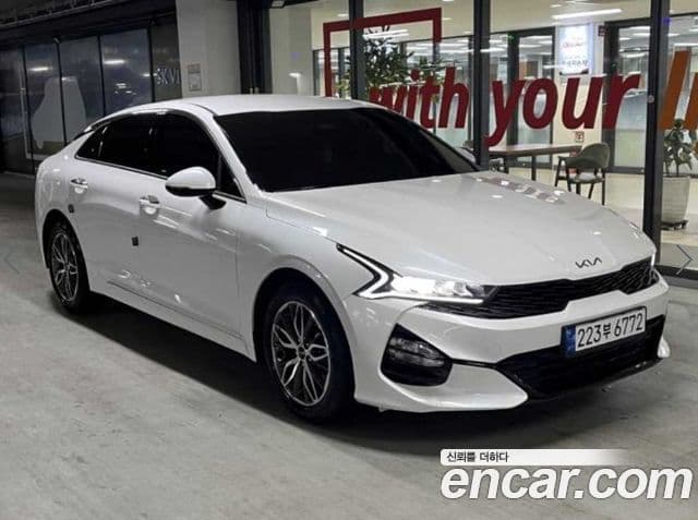 Kia K5 2023 — ფოტო 1/16
