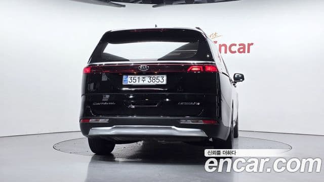 Kia Carnival 2021 — Фото 4/20