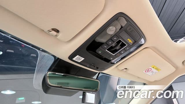 Kia Carnival 2021 — Фото 18/20