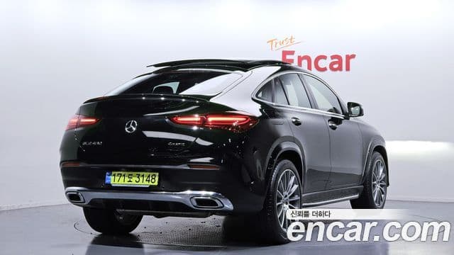 Mercedes-Benz GLE-Class 2025 — Photo 8/20
