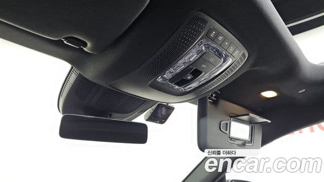 Mercedes-Benz GLE-Class 2025 — Photo 11/20