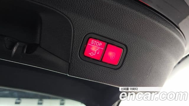 Mercedes-Benz GLE-Class 2025 — Photo 17/20