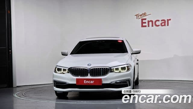 BMW 5 Series 2019 — Фото 3/20