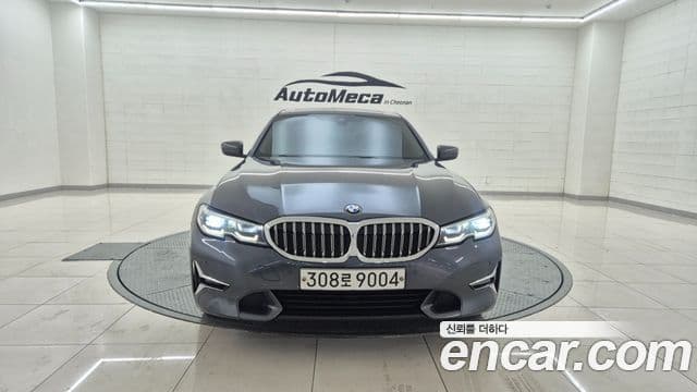 BMW 3 Series 2019 — Şəkil 16/20