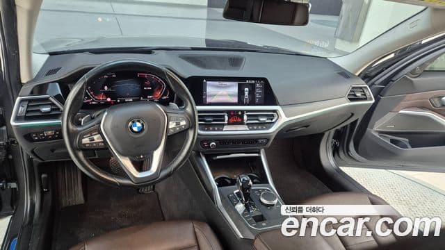 BMW 3 Series 2019 — Şəkil 8/20