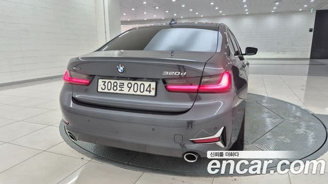 BMW 3 Series 2019 — Şəkil 20/20