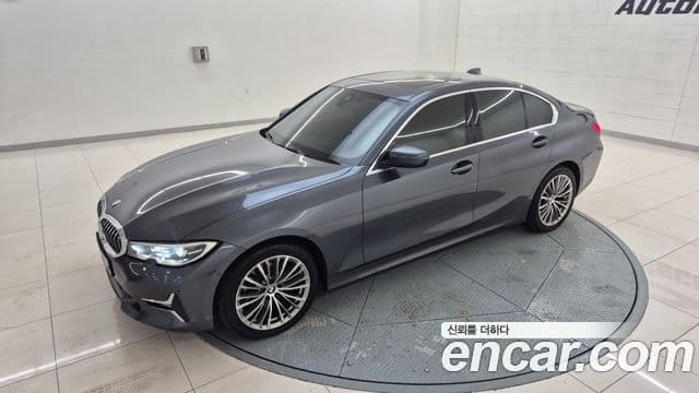 BMW 3 Series 2019 — Şəkil 14/20