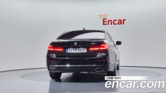 BMW 5 Series 2023 — Şəkil 4/20