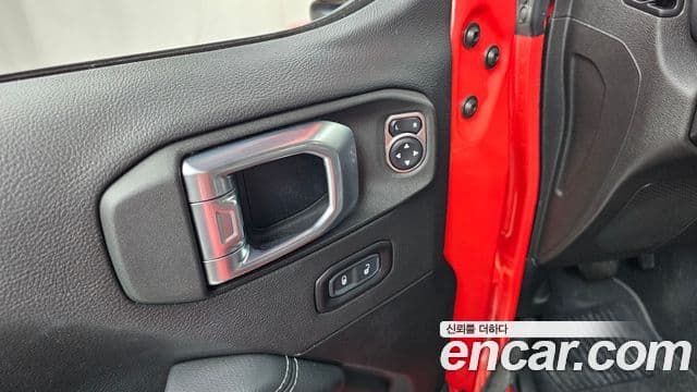 Jeep Wrangler 2021 — Şəkil 14/20