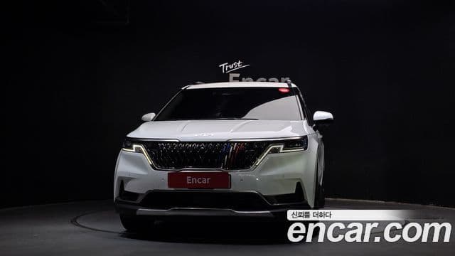 Kia Carnival 2023 — Фото 3/20