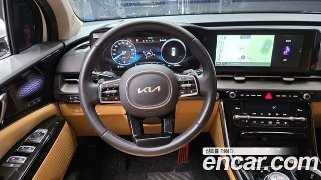Kia Carnival 2023 — Фото 13/20