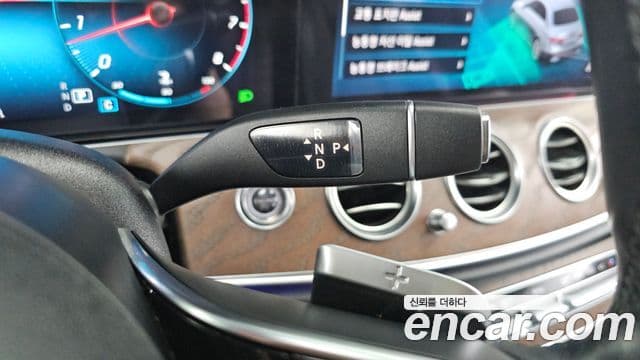 Mercedes-Benz E-Class 2021 — ფოტო 9/20