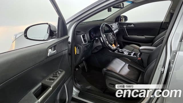Kia Sportage The Bold 2020 — Şəkil 19/20