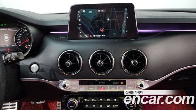 Kia Stinger 2019 — Фото 15/20