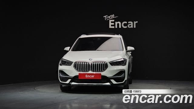 BMW X1 2021 — Фото 3/20