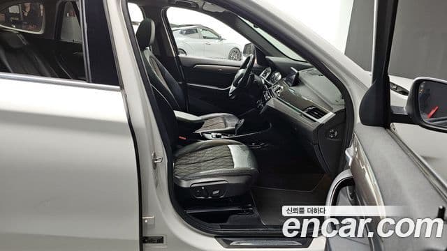 BMW X1 2021 — Фото 11/20