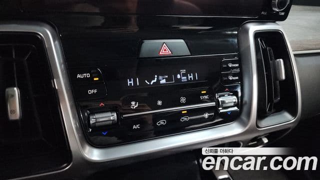Kia Sorento 2021 — Şəkil 18/20