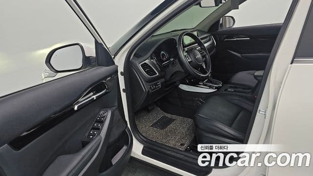 Kia Seltos 2022 — Şəkil 10/20