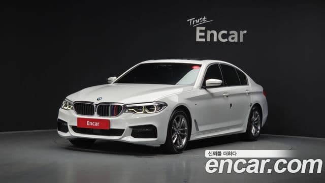 BMW 5 Series 2020 — Фото 1/20
