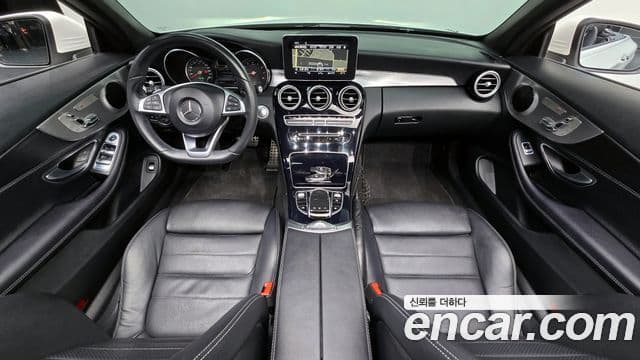 Mercedes-Benz C-Class 2018 — Photo 3/20