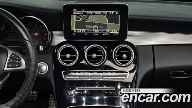 Mercedes-Benz C-Class 2018 — Photo 2/20