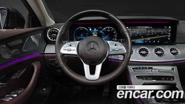 Mercedes-Benz CLS-Class 2021 — Photo 9/20