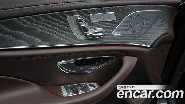 Mercedes-Benz CLS-Class 2021 — Photo 20/20