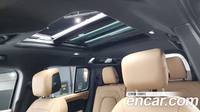 Land Rover Defender 2025 — ფოტო 18/20
