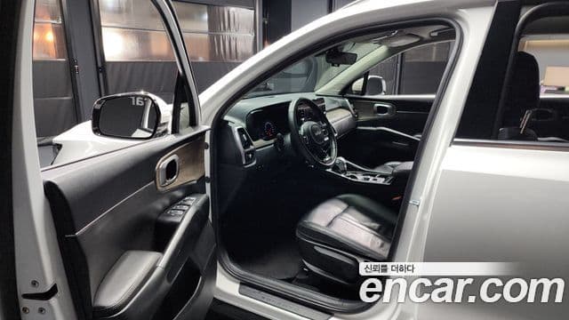 Kia Sorento 2022 — ფოტო 10/20