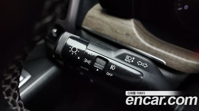 Kia Sorento 2022 — ფოტო 18/20
