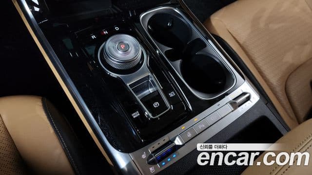 Kia Carnival 2021 — Şəkil 9/20
