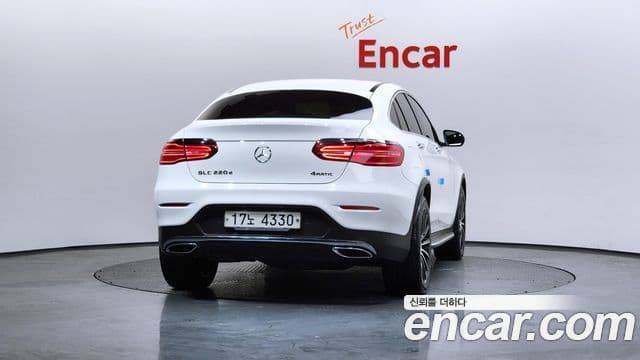Mercedes-Benz GLC-Class 2018 — Şəkil 3/20