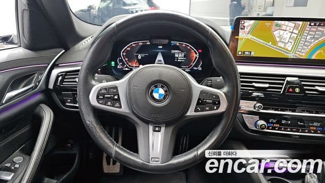 BMW 5 Series 2023 — ფოტო 13/20
