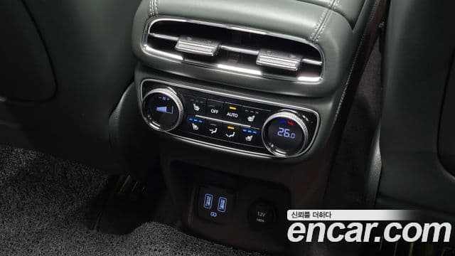 Genesis GV80 2021 — Photo 18/20